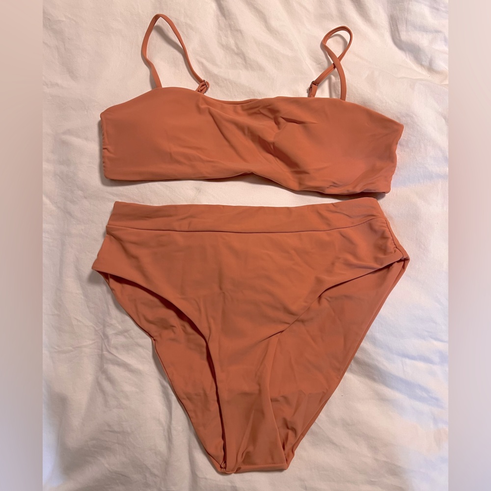NWOT Two Piece Swimsuit